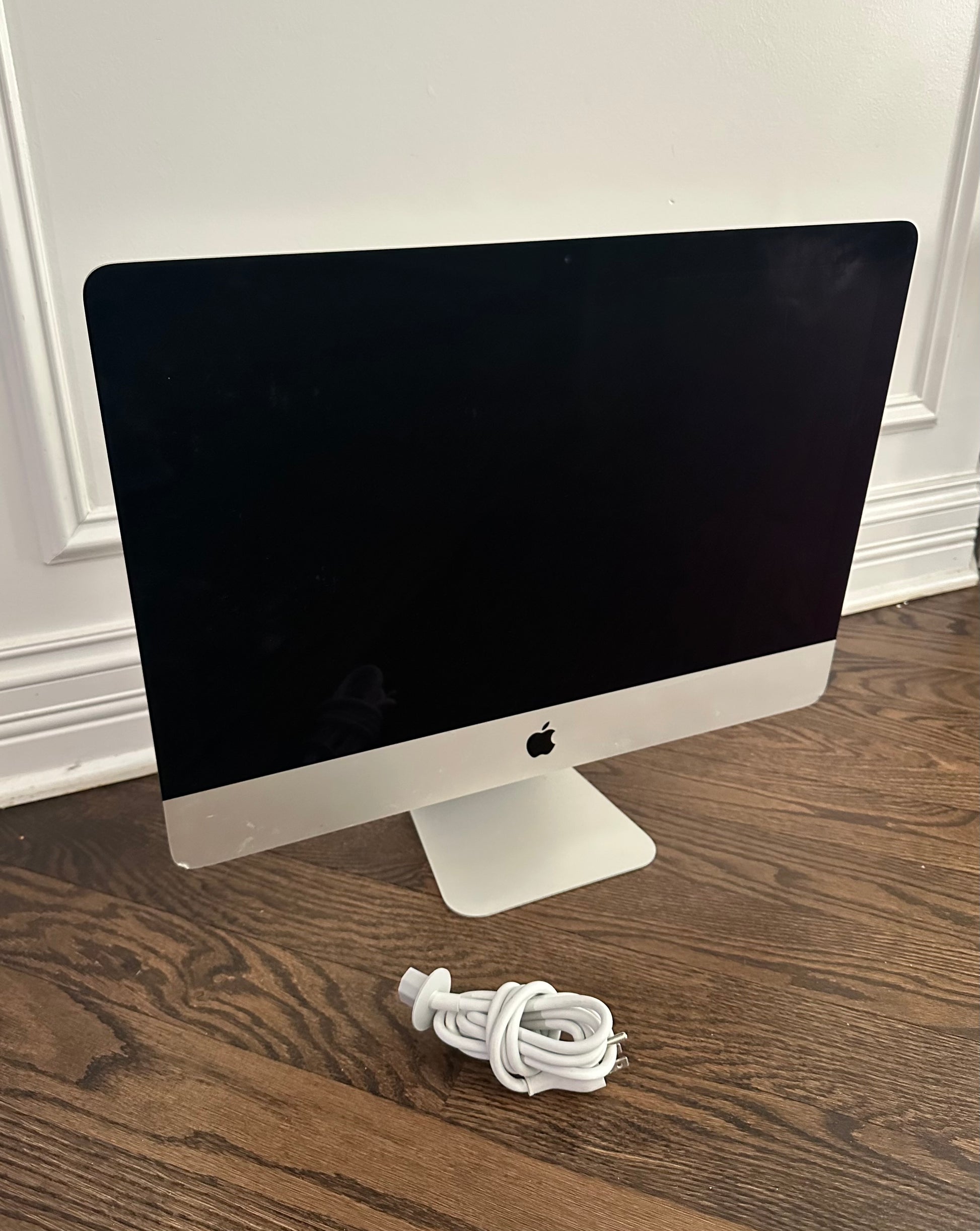 Apple iMac 21.5in - 2019