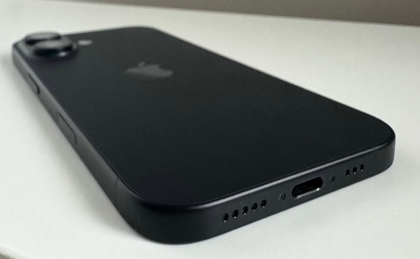 iPhone 16 - 256GB - Unlocked